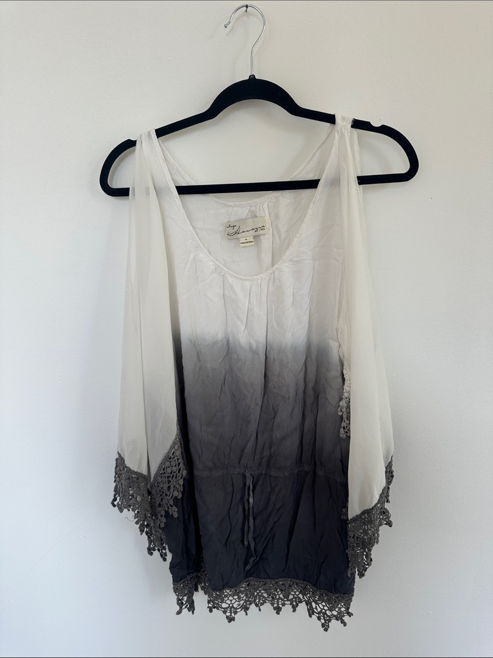 Unknown Brand White to Gray Ombre Lace-Trim Sleeveless coverup or top
